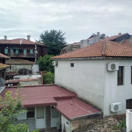 Частна квартира The Two Anchors Несебър